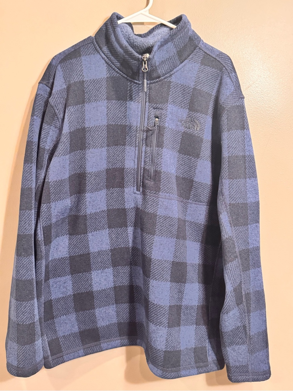 The North Face Men’s Blue and Gray Buffalo Plaid Half-Zip Fleece. XXL.